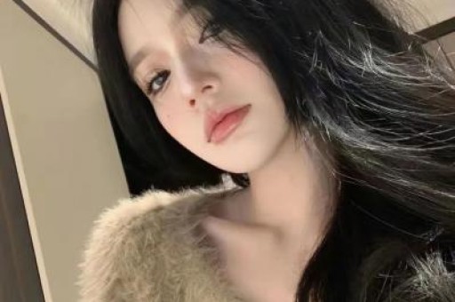 母亲节当天娱乐圈爆三件大事：黄一鸣被闺蜜背刺锋芝恋被传复合小玥儿点赞后爸引发热议