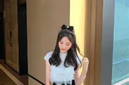 千万粉丝网红白冰偷税被查 抖音客服：是否封禁以通知为准