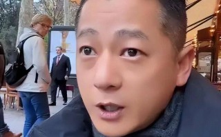 600万粉丝的爱国网红被曝移民！晒户口本也难掩双面人生网友：人设比纸薄